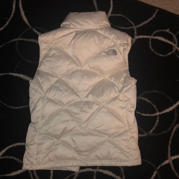 NORTH FACE  WOMENS WHITE PUFFY VEST - Picture 4 of 6